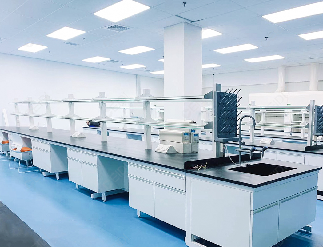 國(guó)家藥監(jiān)局關(guān)于芩暴紅止咳合劑和蒲地藍(lán)消炎口服液轉(zhuǎn)換為非處方藥的公告（2024年第135號(hào)）